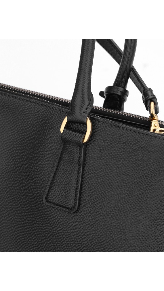 Prada Saffiano Galleria Shoulder Bag