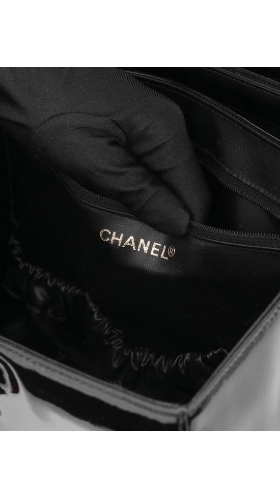 Chanel Vanity Bag Patent Leather