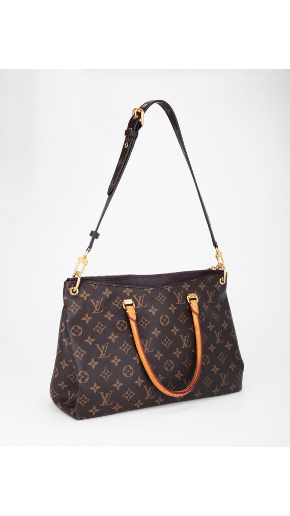 Louis Vuitton Pallas Shoulder Bag