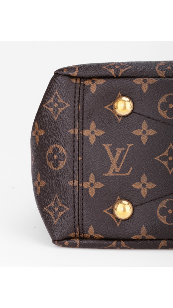 Louis Vuitton Pallas Shoulder Bag