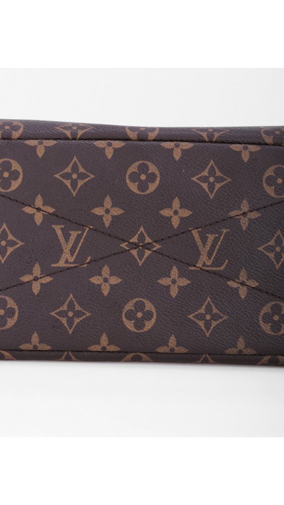 Louis Vuitton Pallas Shoulder Bag