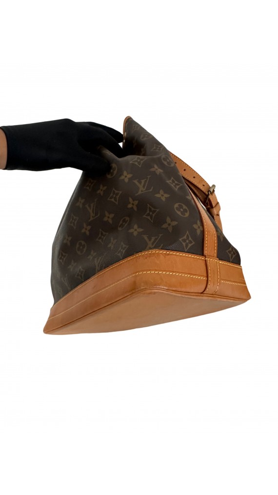 Louis Vuitton Noé GM Shoulder Bag