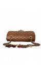 Chanel Classic Flap Bag med Charm Caramel Cognac