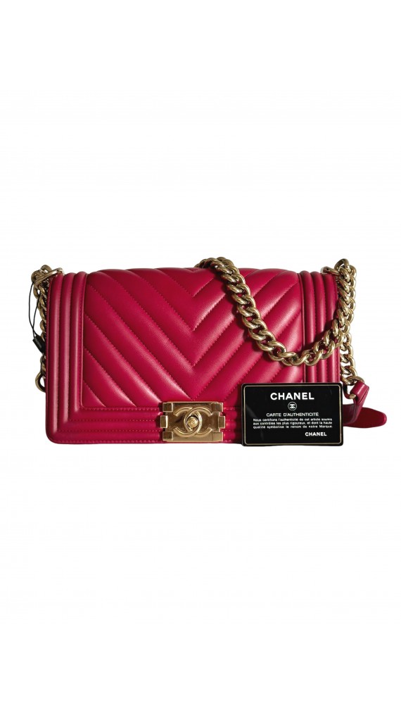 Chanel Boy Bag i Chevron-skinn