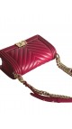 Chanel Boy Bag i Chevron-skinn