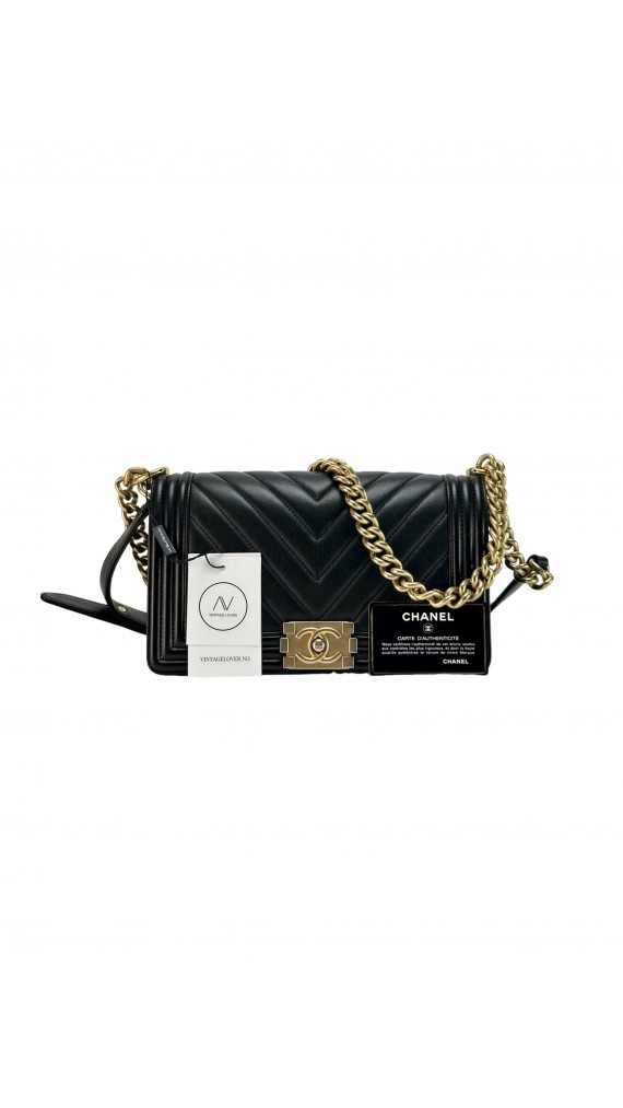 Chanel Boy Bag i Chevron Lammeskinn Shoulder Bag