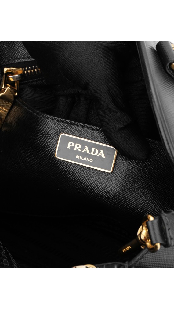 Prada Promenade Saffiano Lux Shoulder Bag i Sort