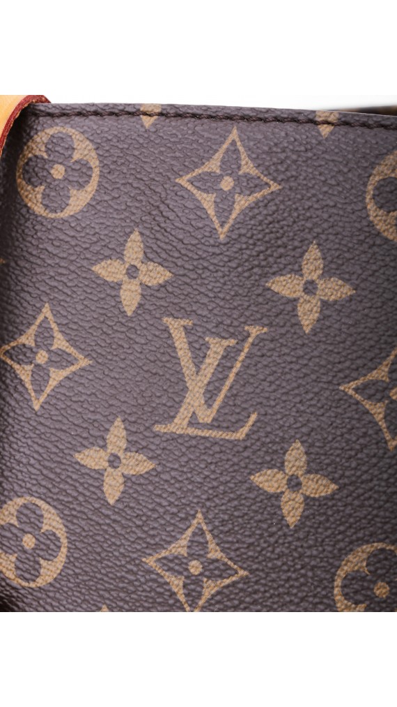 Louis Vuitton Montaigne GM Shoulder Bag