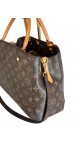 Louis Vuitton Montaigne GM Shoulder Bag