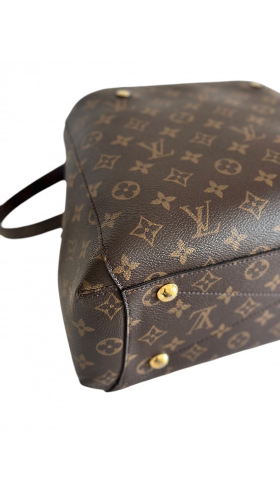 Louis Vuitton Montaigne GM Shoulder Bag