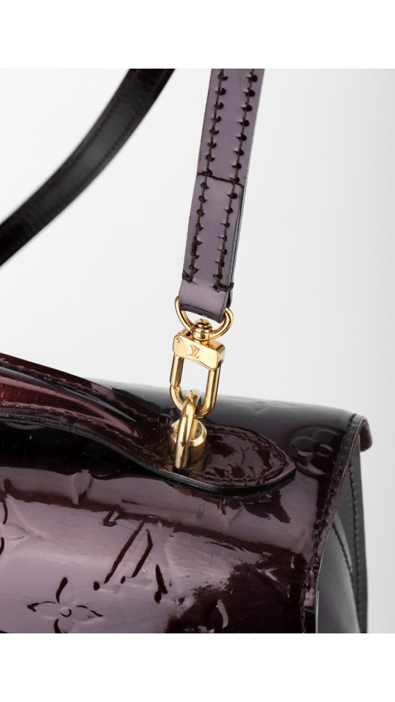 Louis Vuitton Vernis Metis Shoulder Bag