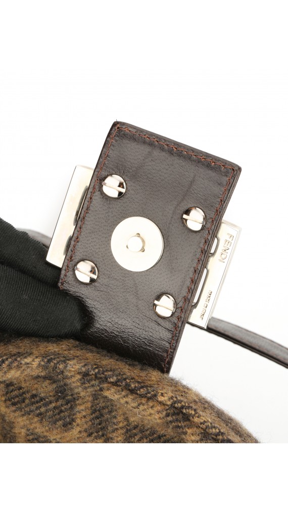 Vintage Fendi Baguette Shoulder Bag