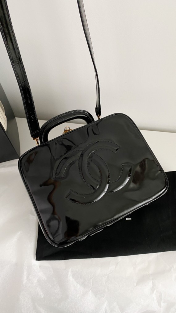 Chanel Vanity Case Bag i Patent Lær