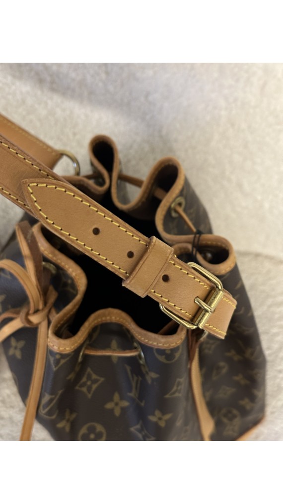 Louis Vuitton Noé GM Shoulder Bag