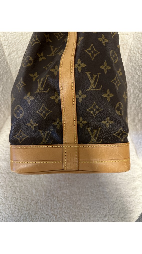 Louis Vuitton Noé GM Shoulder Bag