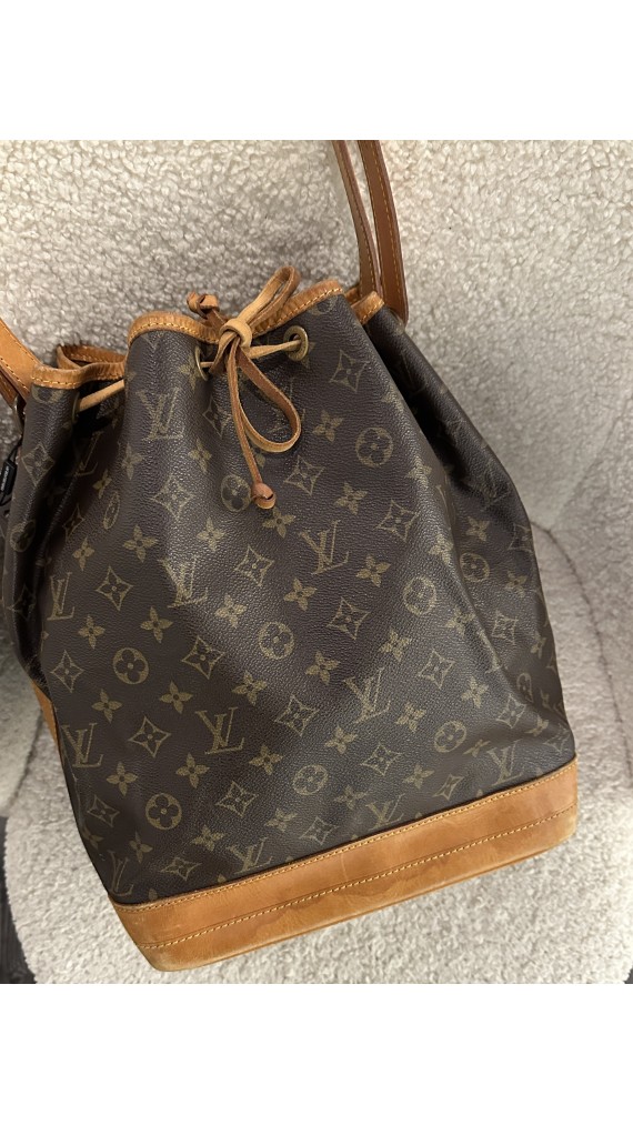 Louis Vuitton Noé GM Shoulder Bag