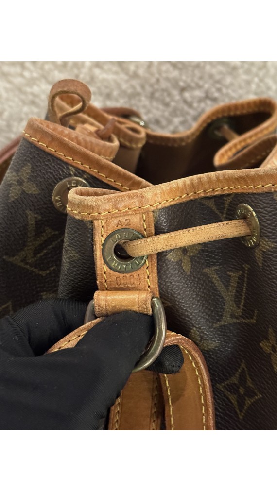 Louis Vuitton Noé GM Shoulder Bag