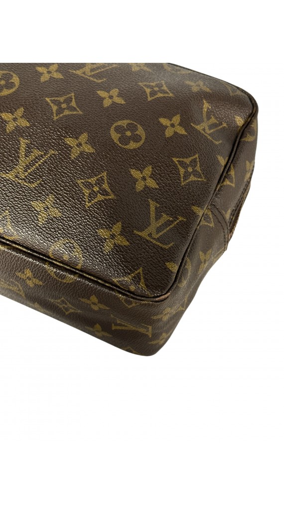 Louis Vuitton Trousse Toilette monogram Size 26