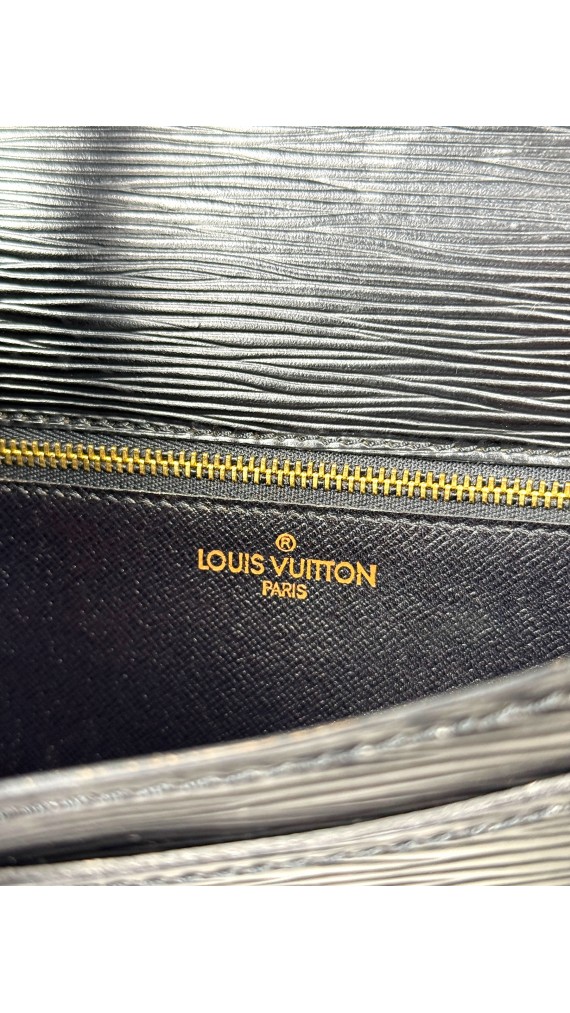 Louis Vuitton Moncaeu Epi Leather