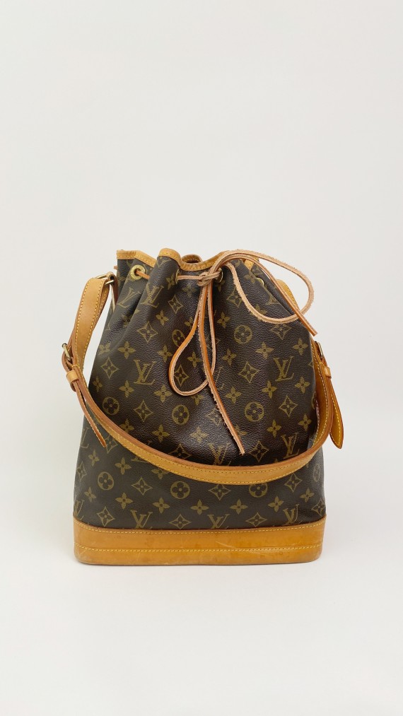 Louis Vuitton Noé GM Shoulder Bag