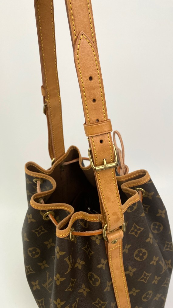 Louis Vuitton Noé GM Shoulder Bag