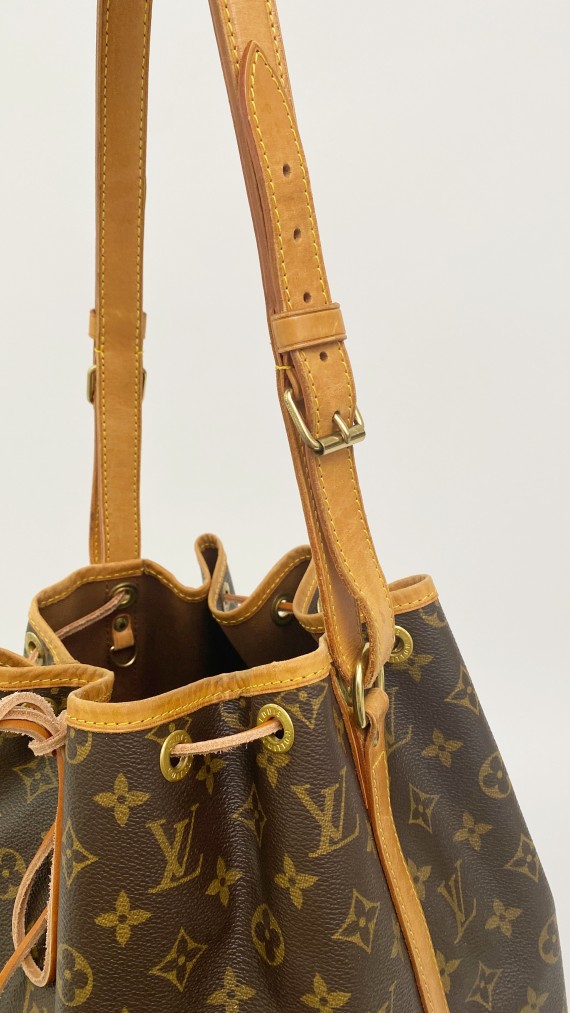 Louis Vuitton Noé GM Shoulder Bag