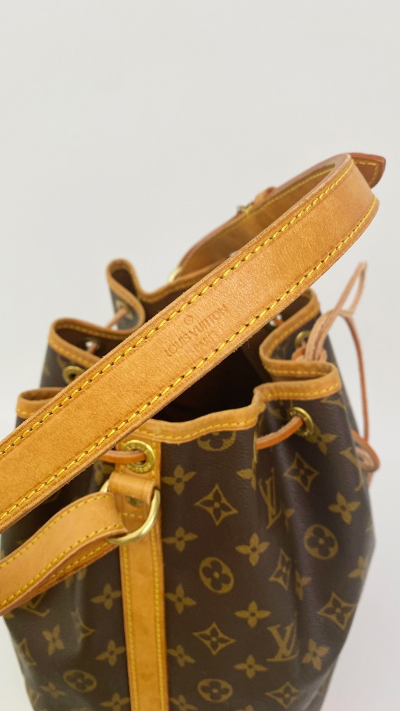 Louis Vuitton Noé GM Shoulder Bag