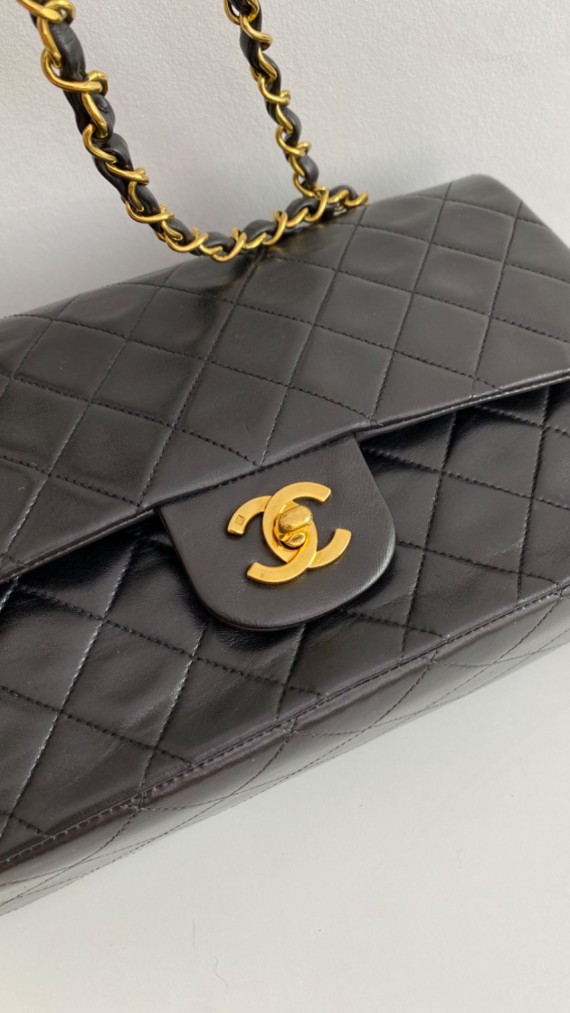 Chanel Classic Double Flap Bag Medium