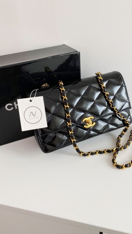 Chanel Single Flap Crossbody Bag Patent Leather