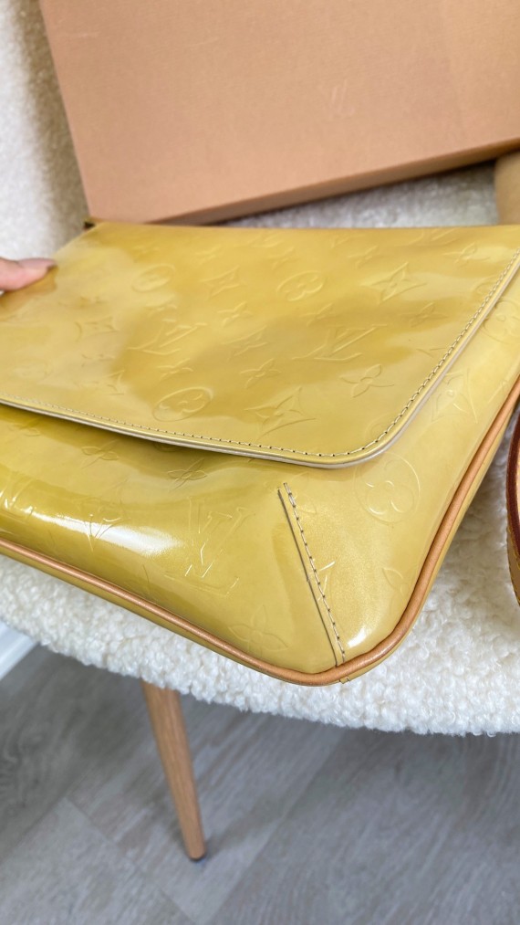 LV Vernis Shoulder Bag