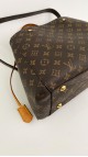 Louis Vuitton Montaigne MM