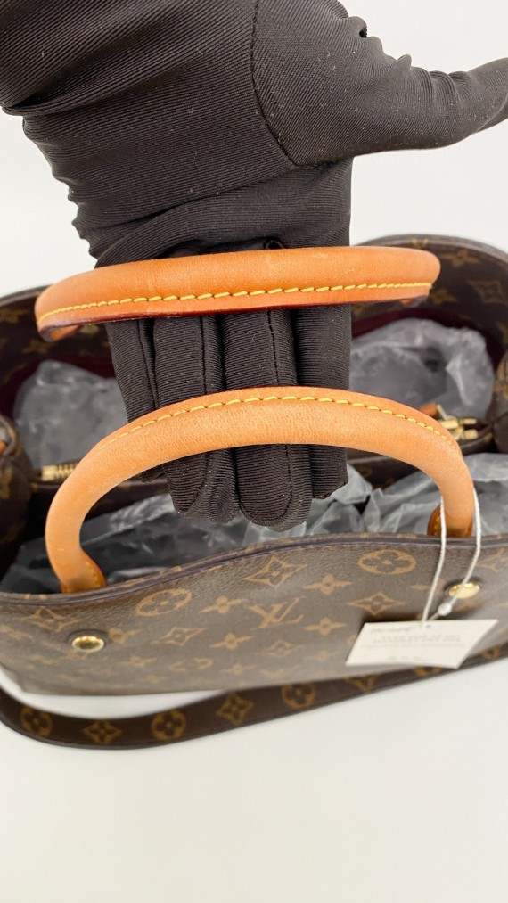 Louis Vuitton Montaigne MM