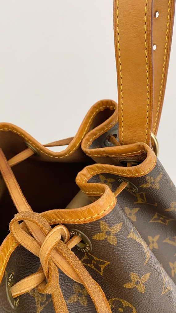 Louis Vuitton Noé Petit Shoulder bag