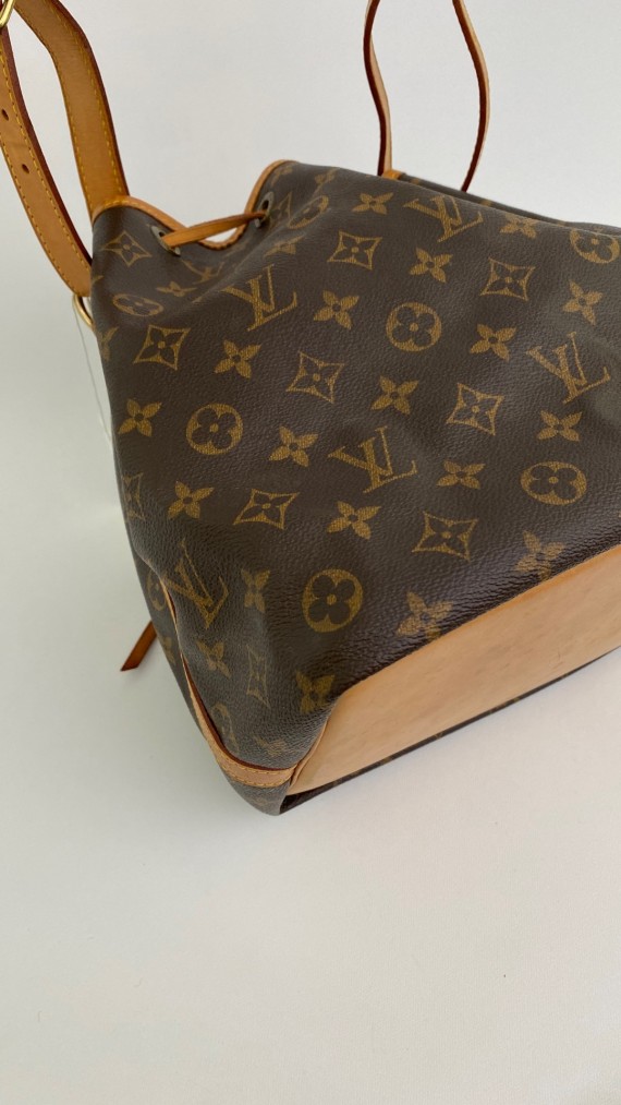 Louis Vuitton Noé Petit Shoulder bag