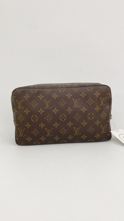 Louis Vuitton Trousse Toilette monogram Size 28.