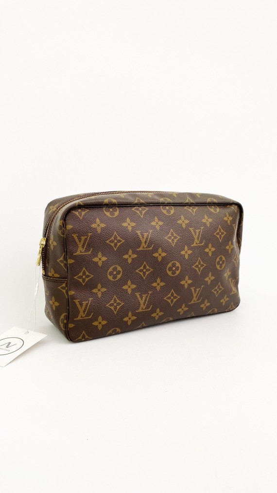 Louis Vuitton Trousse Toilette monogram Size 28.