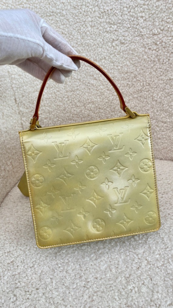 Louis Vuitton Spring street bag